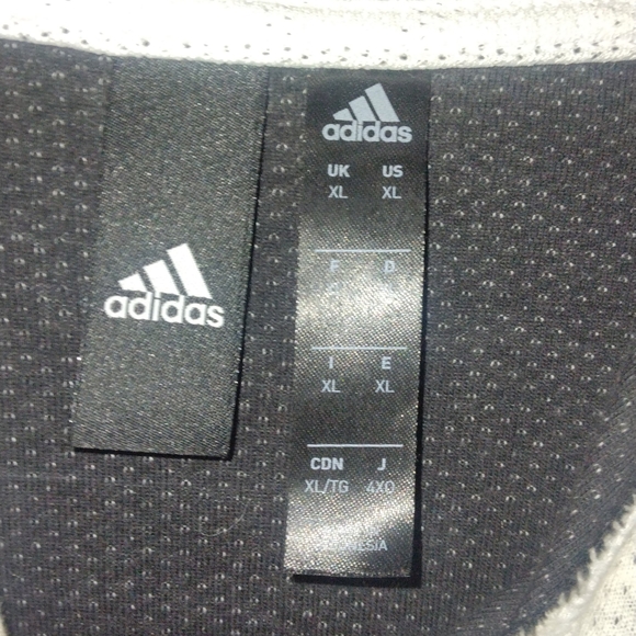 Adidas Hoodie - White w/ Stripe on both arms - XL - Picture 5 of 5